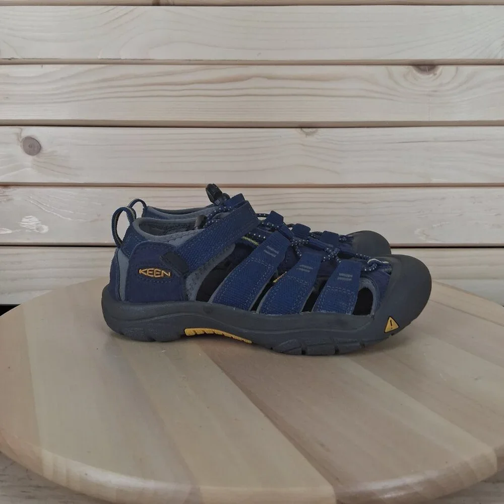Keen Newport H2 Sandals Shoes Blue Water Sports Slip On Outdoors Hiking Boys 2